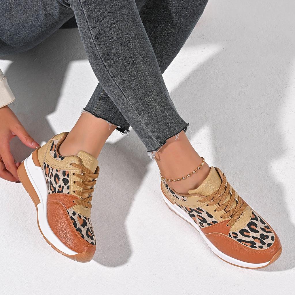 2025 Новые повседневные кроссовки на шнуровке с плоским леопардовым принтом, женские больших размеров, на все сезоны, одинарная обувь, кроссовки для бега