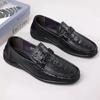 Модные весенне-осенние туфли из натуральной кожи Bean Shoes для мужчин, большого размера, из крокодиловой кожи, мужские туфли для вождения, модные повседневные черные мокасины для мужчин