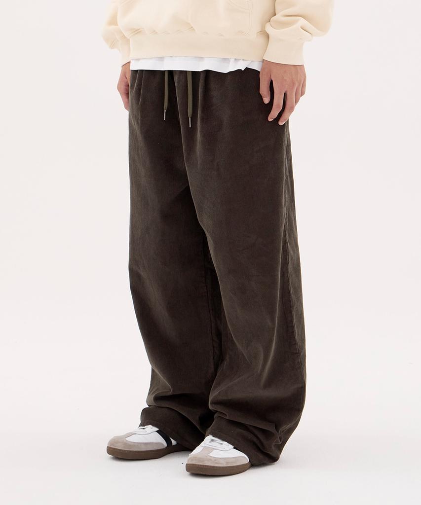 URBANAGE Corduroy Single-Pleat Wide Elastic Pants_Khaki