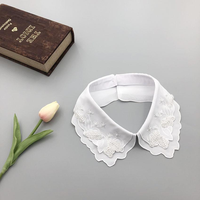 White Fake Collar for Women Shirt Blouse Necklace Candy Color False Collar Handmade Beads Detachable Sweater Collars Decor