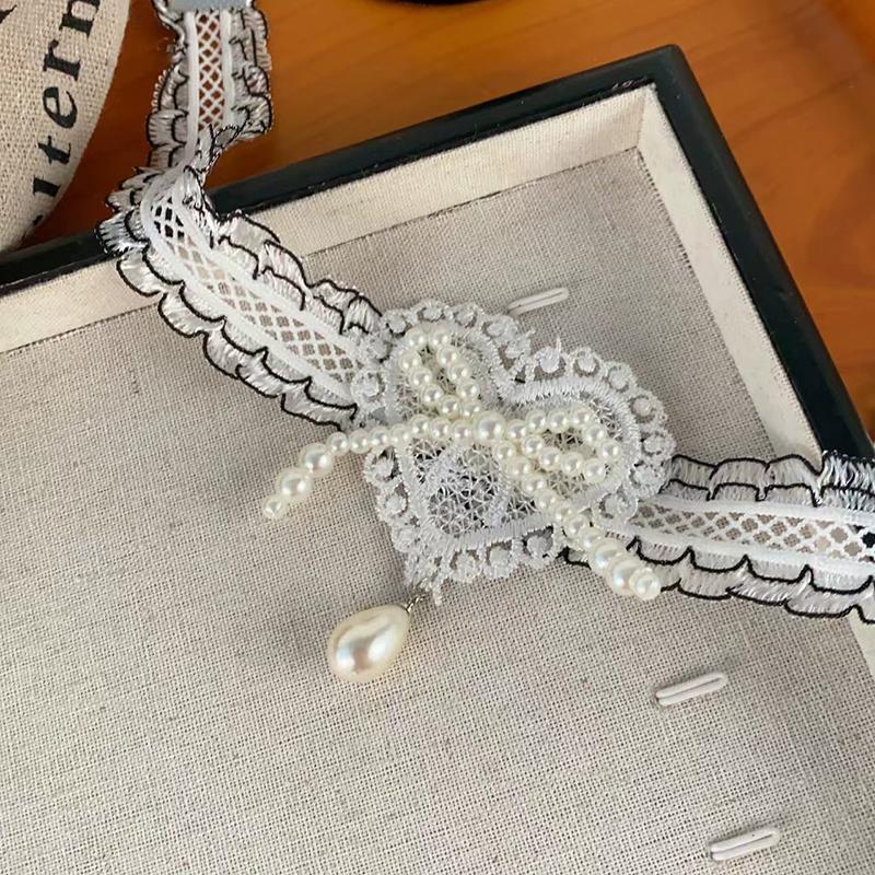 French Pearl Bow Lace Heart Necklace for Women Fabric Hollow Pendant Collarbone Chain Elegant High-End Lolita Dress Accessories