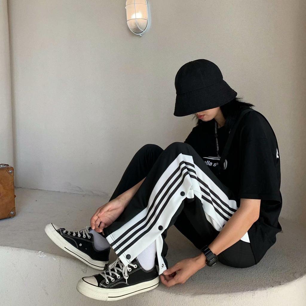 Мужские свободные брюки в полоску на пуговицах, стиль Гонконг, широкие повседневные брюки для подростков