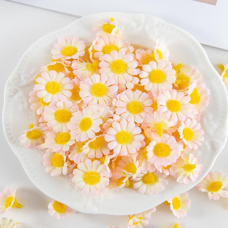 50/100pcs Artificial Flowers Sunflower Silk Daisy Head Festival Home Yard Wedding Decor DIY Scrapbook Fake Plant Festival Wreath