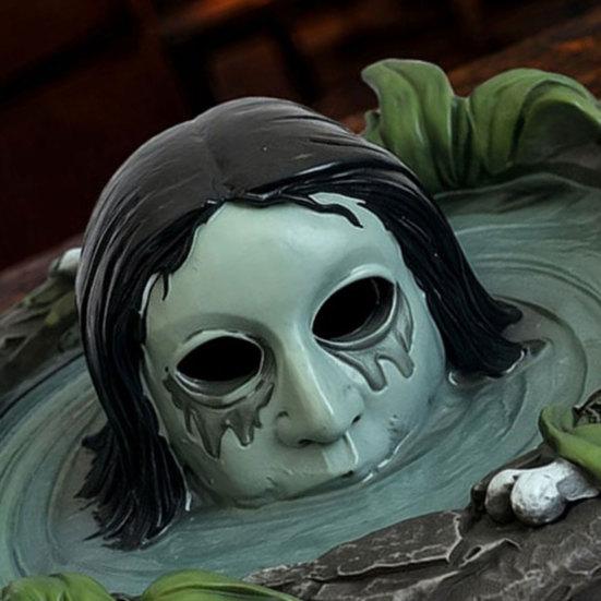 yangyizhi Halloween Scary Ghost Ashtray, Spooky Resin Water Skull Ash Tray for Living Room, Home Office Desk Decor