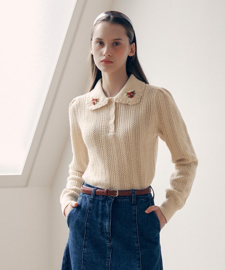 ROLAROLA Collar Flower Embroidery Knit Beige