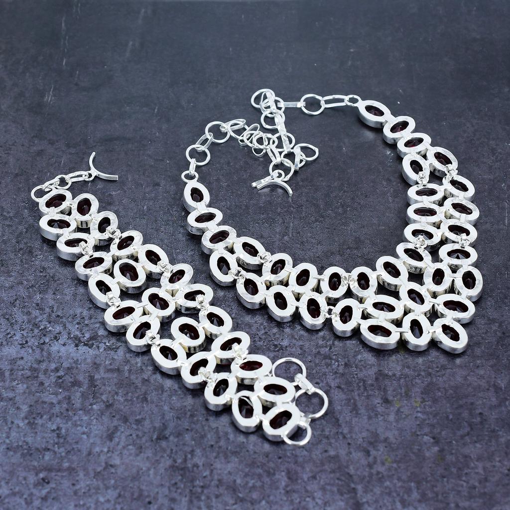 Комплект ювелирных изделий из серебра 925 пробы с мозамбикским гранатом и драгоценными камнями t0K74