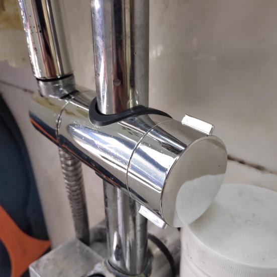 Shower Bracket Retainer 360 Degree Rotatable Easy Installation Shower Bracket Retainer Quick Angle Adjustment Shower Clip