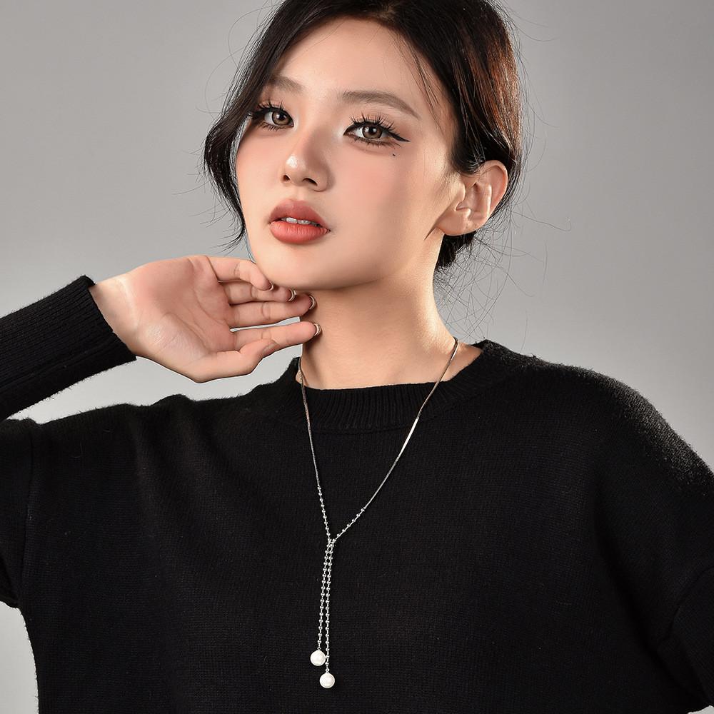 Elegant Geometric Pearl Pendant Titanium Steel Necklace For Women With Gold Plating Stylish Design For Fall 2024 Fashion Trends