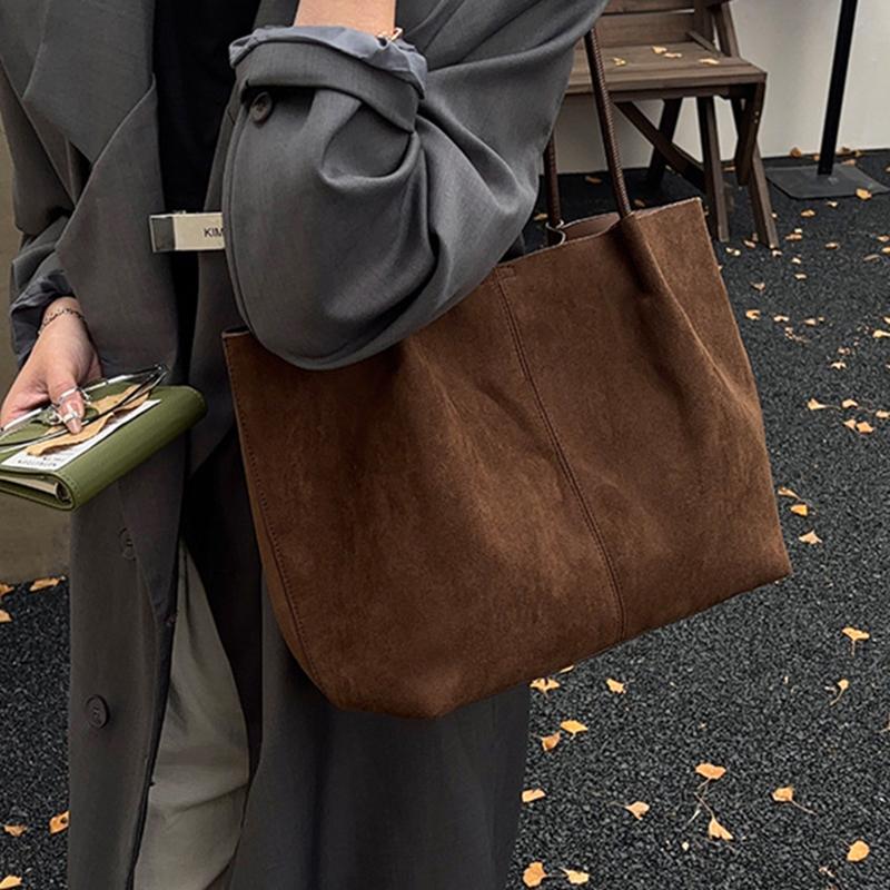 Новая осенне-зимняя ретро-замшевая сумка через плечо, модная и повседневная женская сумка для ежедневных поездок на работу с маленькой сумкой
