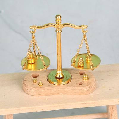Мини-весы Yousheng 1:Масштаб 12 Ретро Миниатюрная Модель Весов Правосудия Коллекционная Реалистичная Винтажная Модель Весов для Микросцен Декор для Торта