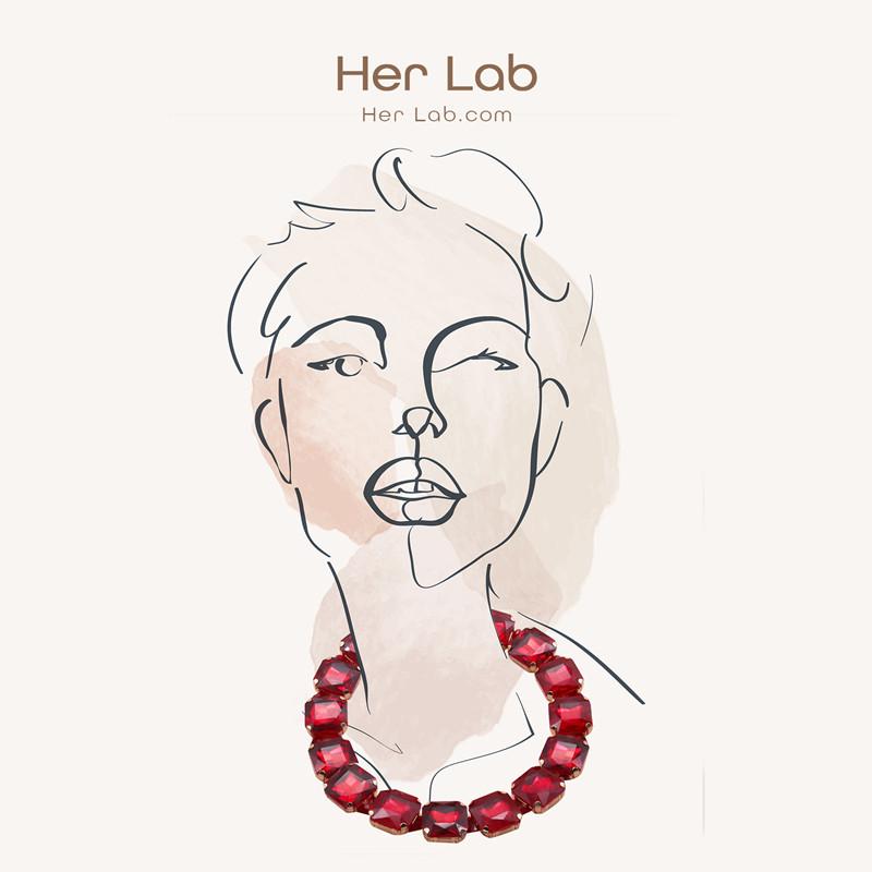 Her Lab | Квадратное сверкающее кластерное ожерелье с кубическим цирконием и красными цепочками для женщин