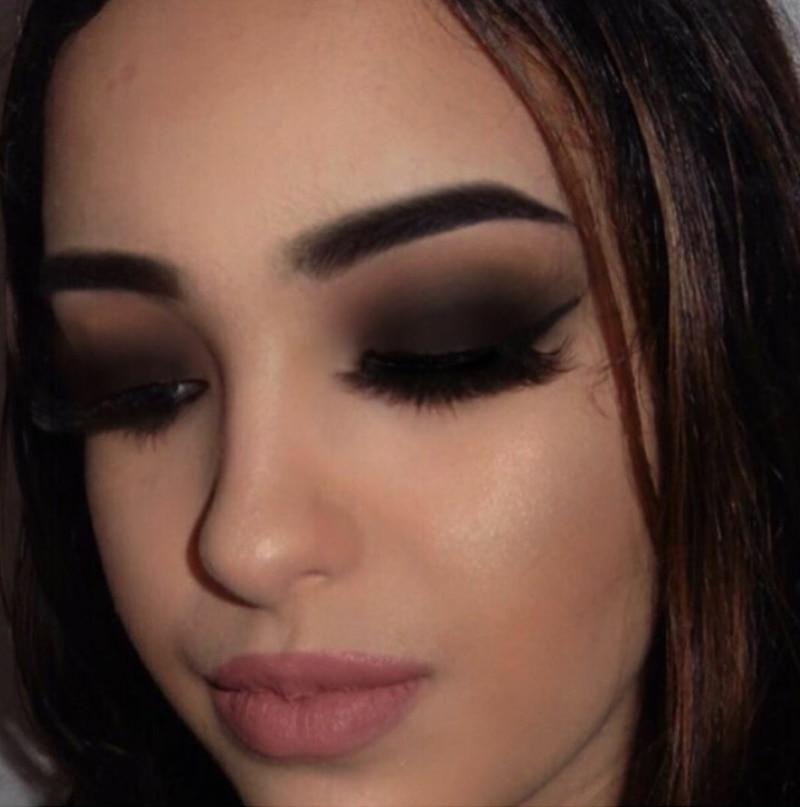 9 Colors Cool Toned Eyeshadow Palette Black Smokey Palette Matte Glitter Eyeshadow Palette Smoky Eye Shadow Eye Pigments Palette