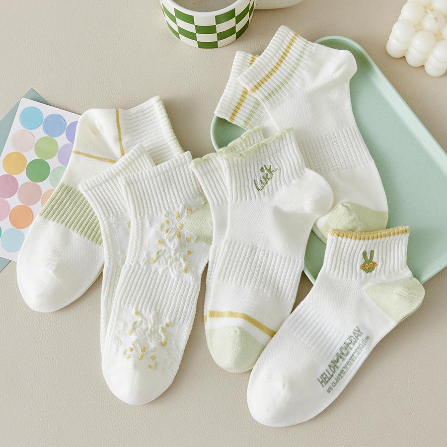 Милые женские носки длиной до щиколотки - 5 пар с цветочными и игривыми узорами