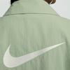 Nike Спортивная одежда Essentials Plus Size UV Protection Woven Jacket Women Jacket Emerald-Horizon Sail FV7561-370