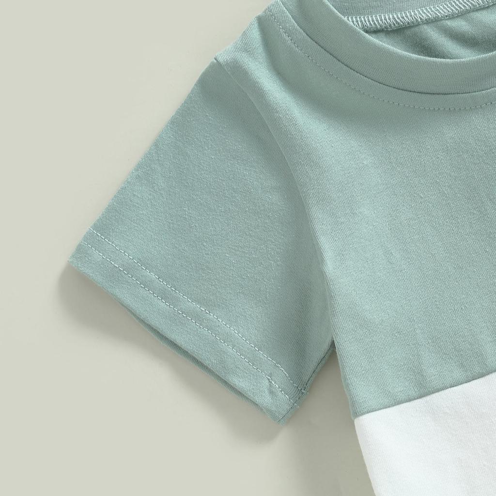 Комплект одежды для маленьких мальчиков, футболка с короткими рукавами и цветными блоками, однотонные свернутые шорты из 2 предметов, летний наряд