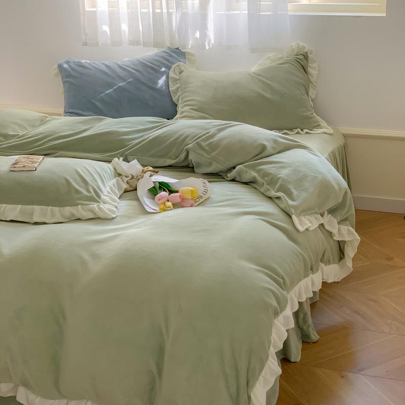 Ins Solid Milk Velvet Four Piece Lace Coral Velvet Quilt Cover Thickened Warm Bed Sheet Flannel Bedding
