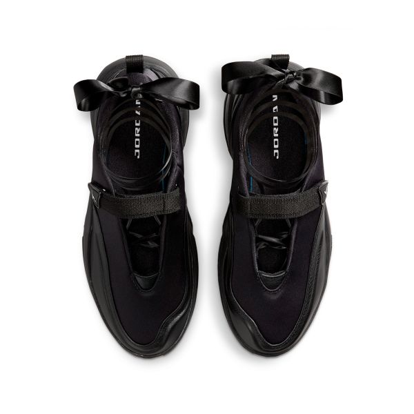 Женские кроссовки Air Jordan Pointe Black Summit White Антрацит IB8597-004