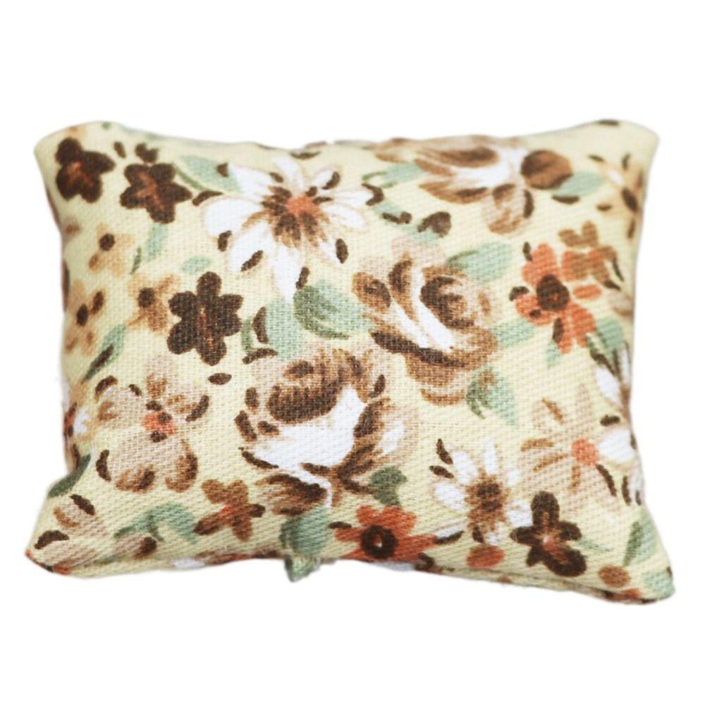 Аксессуары для кукольного дома Подушка в форме цветка в форме сердца Модель ролевой игры Моделирование Подушка в клетку Ob11