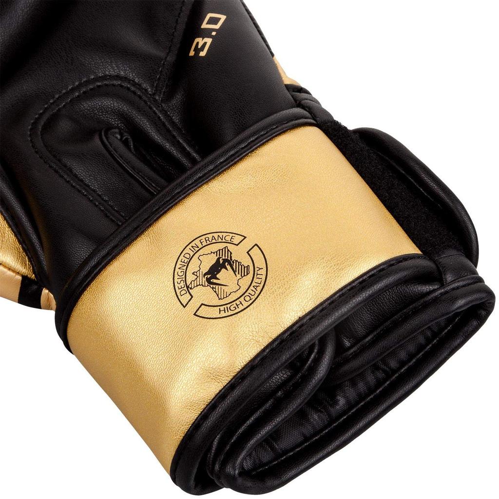 VENUM Challenger Boxing Gloves 3.0 (Black/Gold, 12oz)