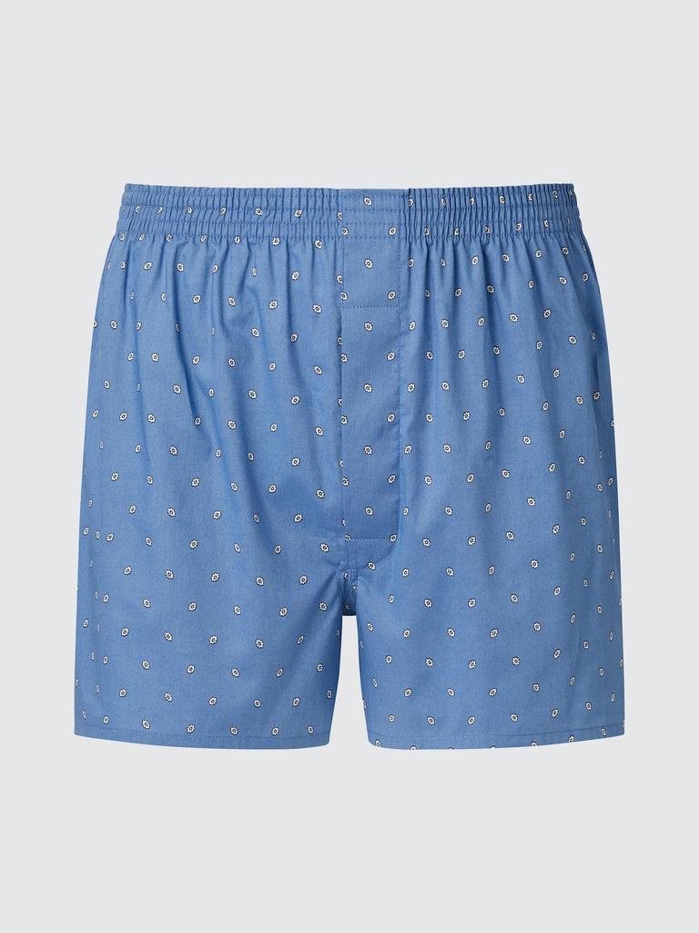 Uniqlo Переднее открытие багажника в Японии