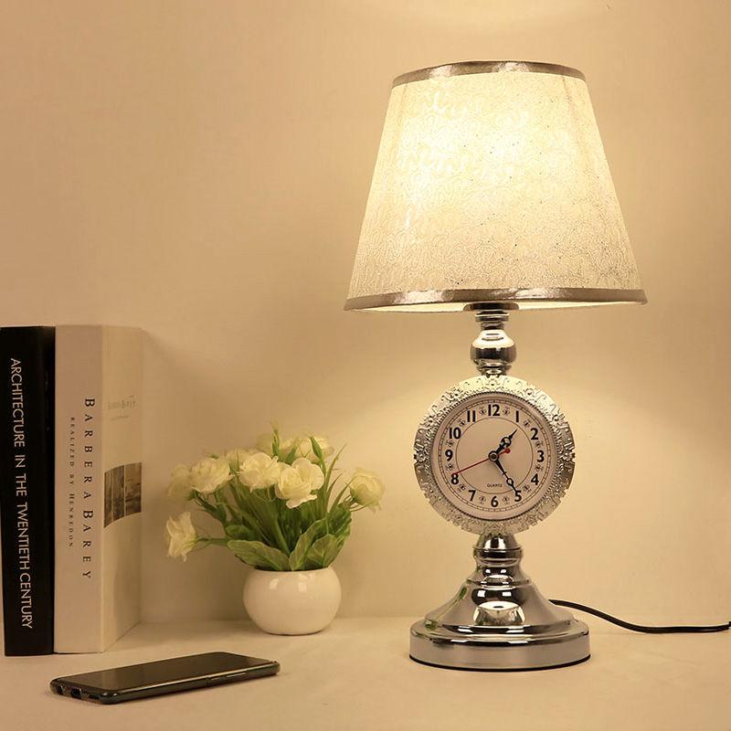 Настольная лампа для спальни, прикроватная настольная лампа, украшение, теплое и креативное, простые современные часы, скандинавское освещение