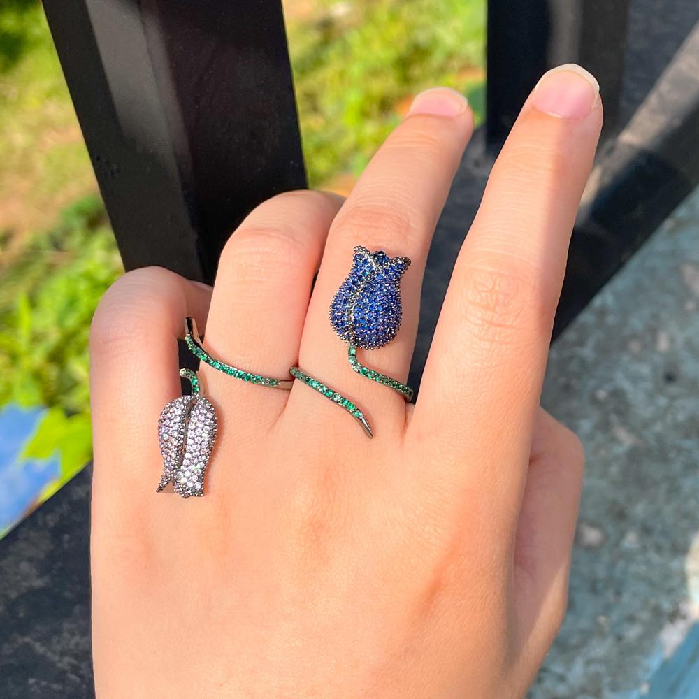 Регулируемое открытое кольцо с роскошным королевским синим цирконием CMM и цветком розы