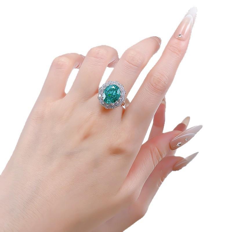 Роскошный набор с бриллиантами 10 * 12 Па Зеленый фон Кольцо Ледяной цветок Женщина Богатая женщина