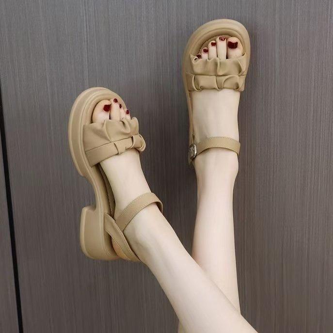 Small Height Increase Platform Sandals Women's Summer Wear 2025 New Fairy Style Casual Versatile Thick Heel Beach Shoes