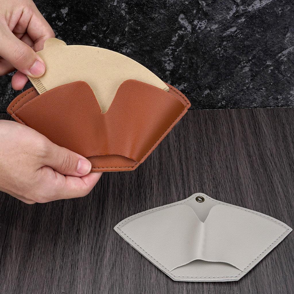 HannaFires Набор из 2 кожаных держателей для фильтровальной бумаги для кофе – Чехлы для хранения, Подходят для фильтров №1, №2, №4 и V60, Удобный и организованный незаменимый аксессуар бариста