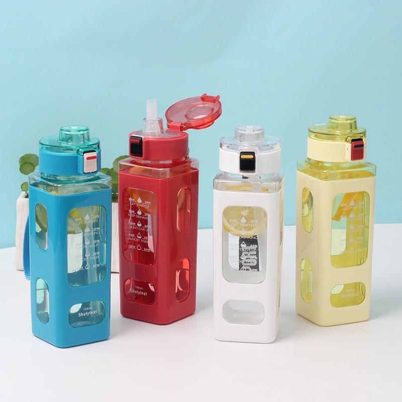 Square Plastic Water Bottle With Handle, Modern Simple Style, Portable Sports Bottle With Straw, 700ml