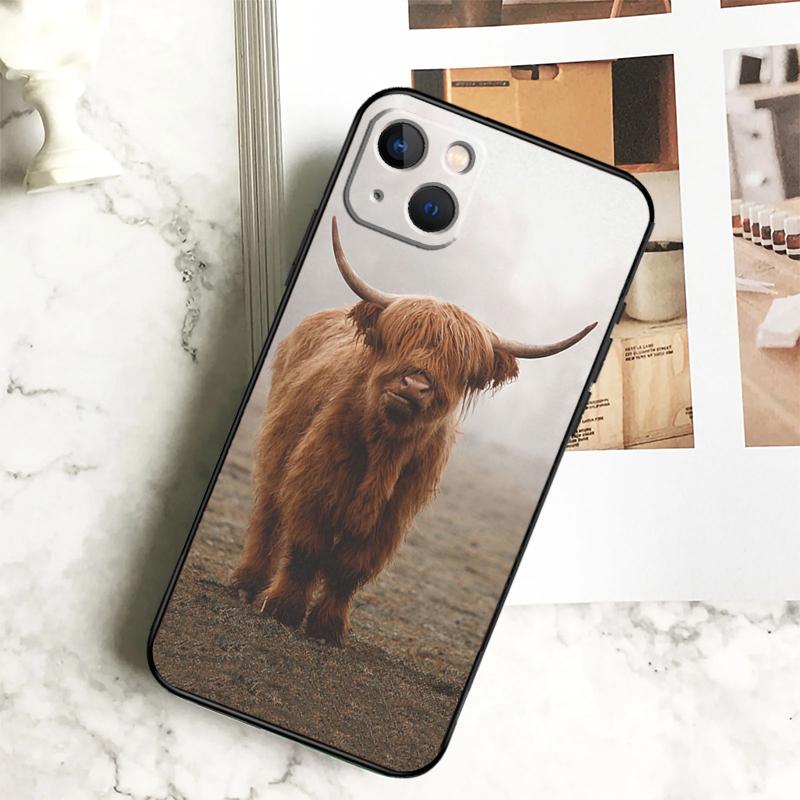 Highland Cows Phone Case For iPhone 17 16 14 13 12 11 15 Pro Max Plus 12 13 Mini 16e 17 Air Cover Coque