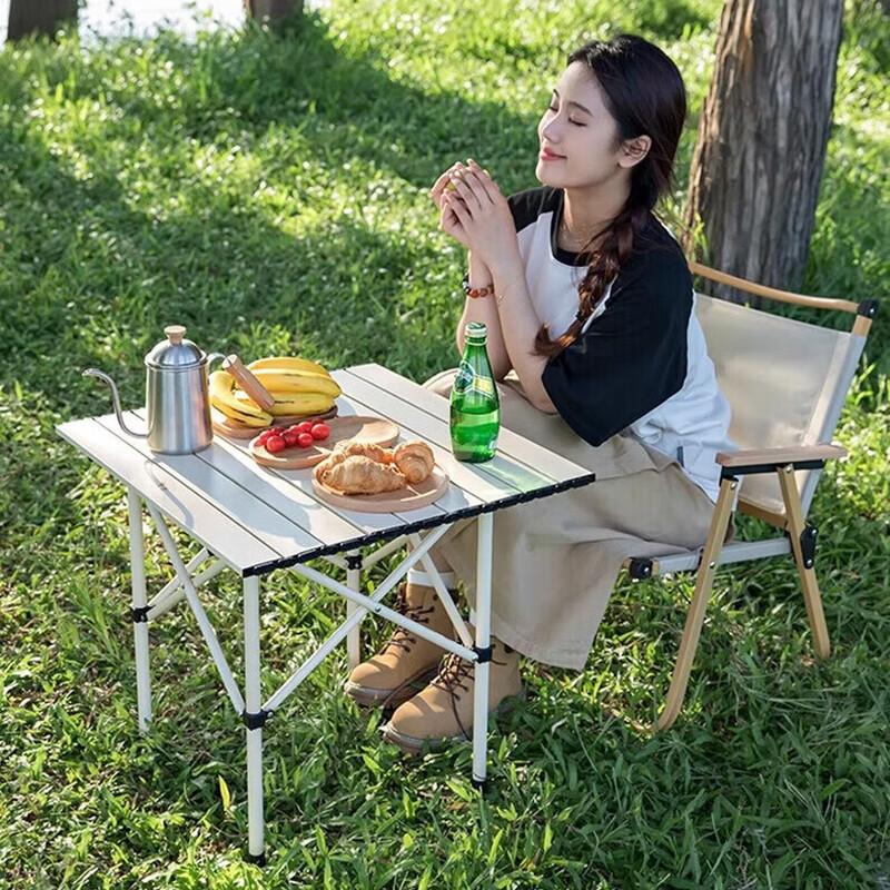 LUYOUYOU Lightweight Outdoor Folding Square Table