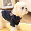 Зимняя одежда для собак Толстовки с капюшоном для собак Pet Letter Пуловер для щенков Теплое пальто для собак Одежда для кошек Чихуахуа Французский бульдог 2024 Толстовка для собак