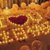 Романтический пакет с композицией из воздушных шаров для Дня святого Валентина в помещении для создания атмосферы признания.