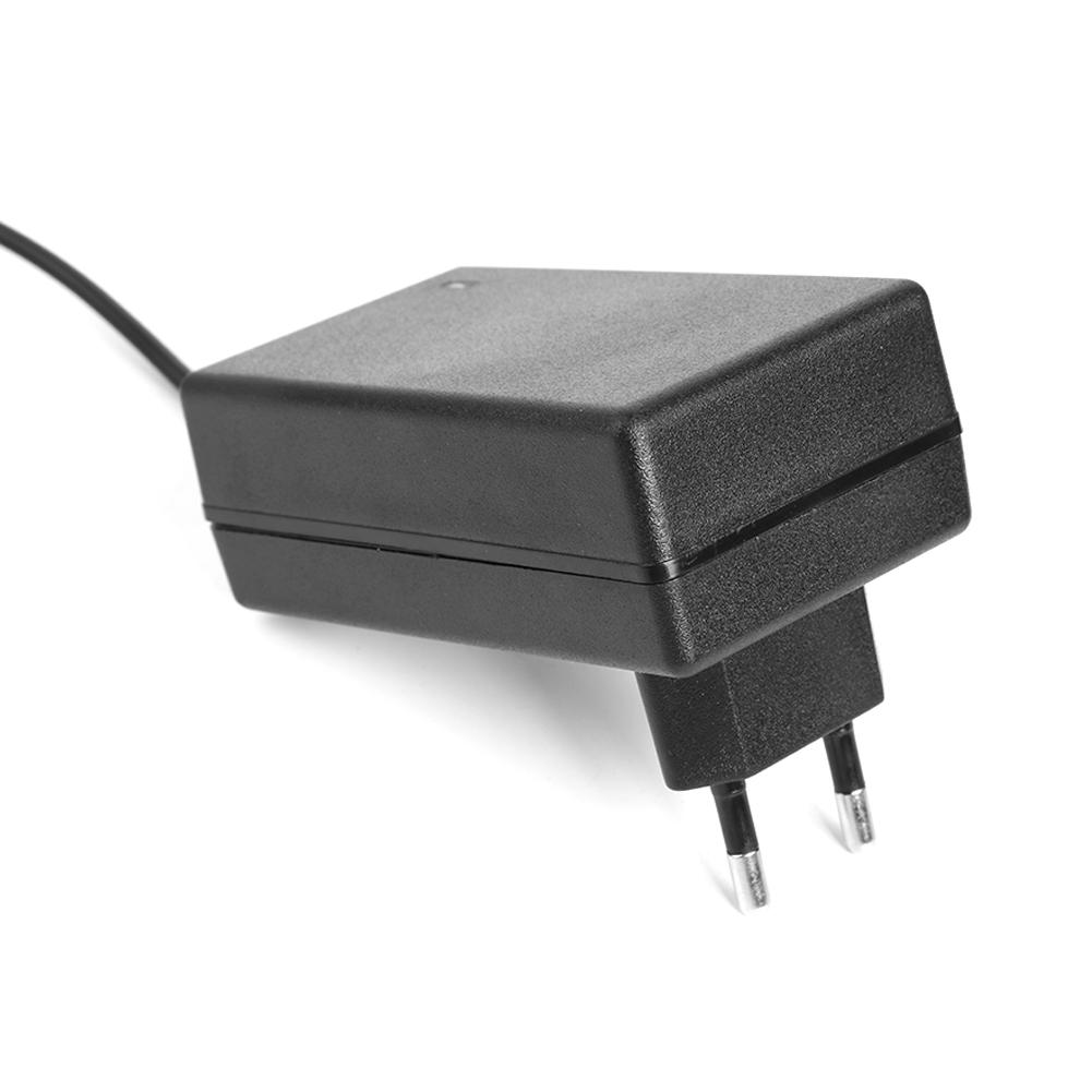 21V 2A 18650 Зарядное устройство для литиевой батареи DC5,5 мм Зарядное устройство адаптера питания (США)