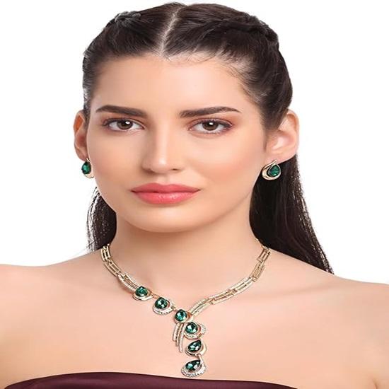 Знаменитости вдохновили новейший стильный необычный позолоченный комплект из сережек и ожерелья с кристаллами для женщин