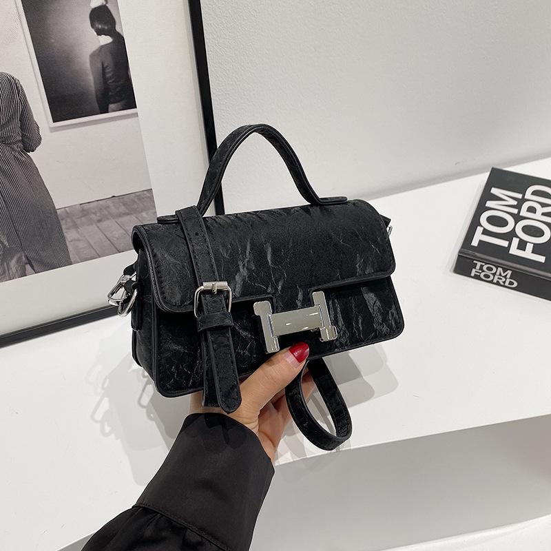 Популярные нишевые сумки Новые женские сумки Универсальные сумки через плечо Модные маленькие квадратные сумки с узором