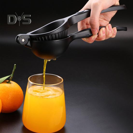 Соковыжималка для лимона из нержавеющей стали. Эргономичная ручка с защитой от ржавчины и отверстием для подвешивания. Легко хранить. Нескользящая ручная ручная соковыжималка.