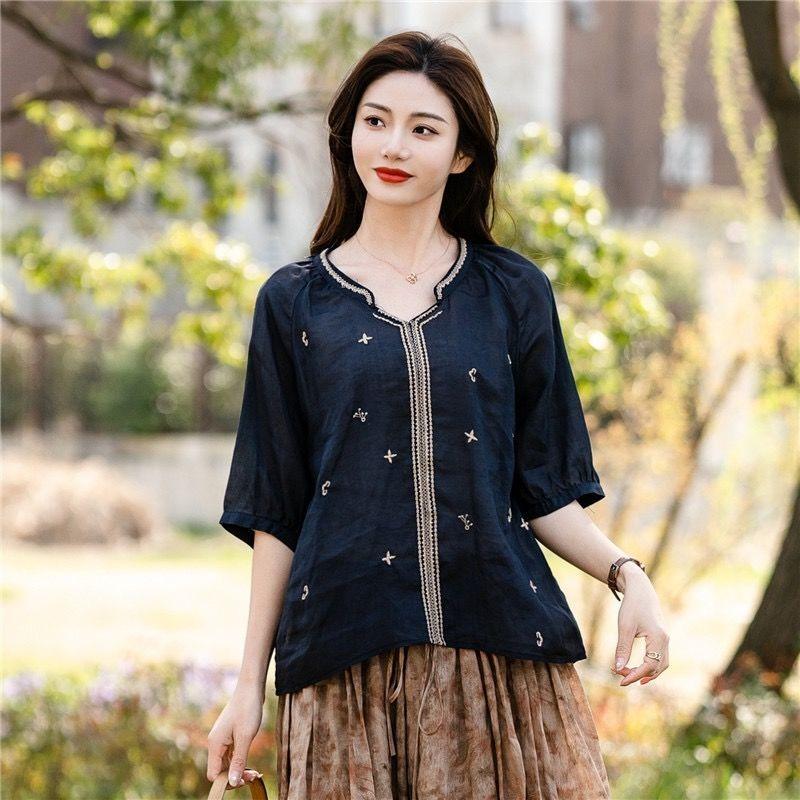 Хлопок Льняная вышитая рубашка Женская летняя рубашка-пуловер Ретро футболка Свободный топ с V-образным вырезом Блузки Рубашки