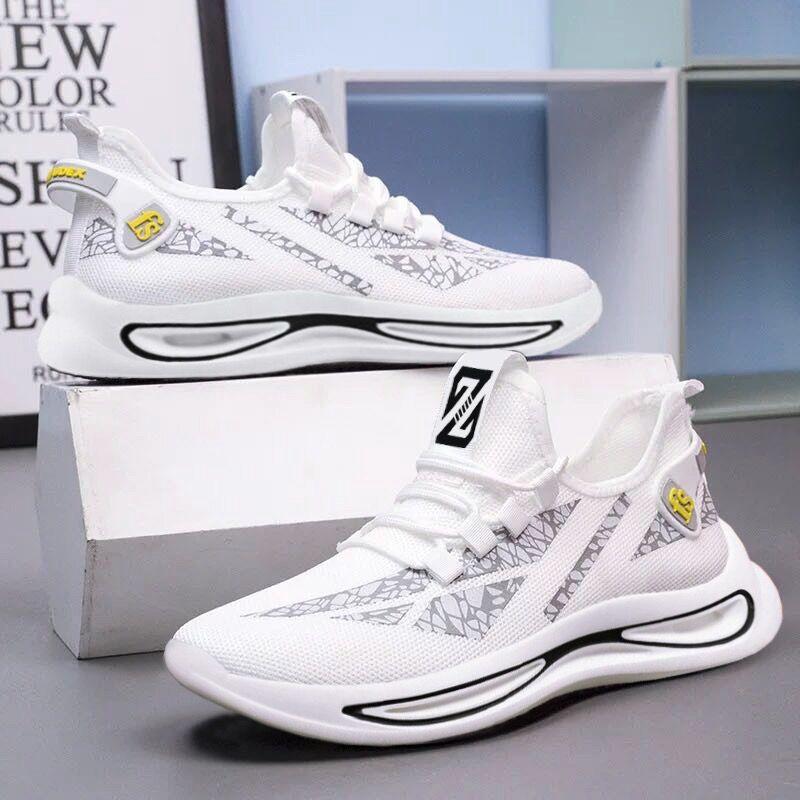 Men's Casual Shoes Tide Spring and Summer New Men's Sports Shoes Breathable Cloth Shoes Sneakers Outside the Stall