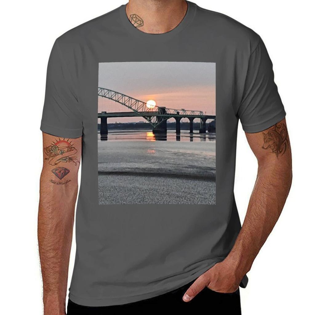Runcorn Bridge Sunset Silhouette The Silver Jubilee Bridge Wigg Island TShirt Casual Basic Street Style TShirt