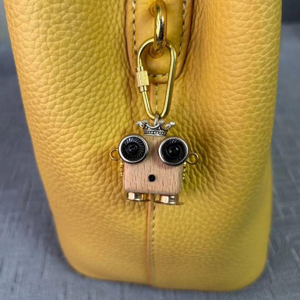 Gold Color Robot Pendant Vintage Robot Keychain Aesthetic Choker Pendant Accessories