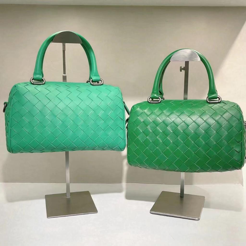 New Sheepskin Pillow Woven Bag Commuting Handbag High-quality And Fashionable Woven Bag Genuine Leather Women's Bag