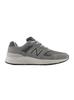 Sneakers New Balance Grey MW880 CA6