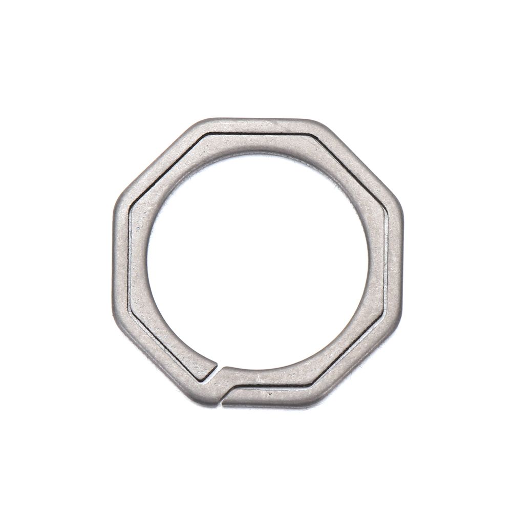 Lightweight Titanium Alloy Male Creativity Gift Man Car Keychain Keychains Buckle Pendant Key Rings