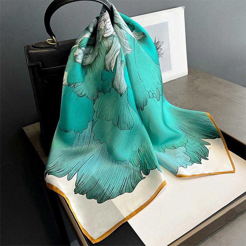 Fashion 100% Real Silk Scarf 70cm Square Bandelet Women's Silk Temperament Small Scarf Neck Decorative Wrap Printed Scarves