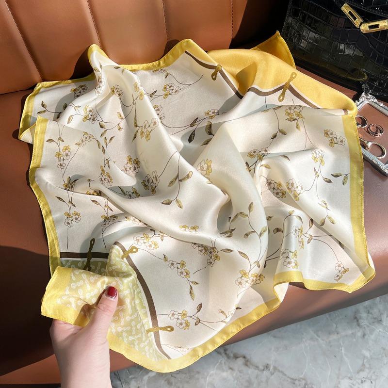 Spring New Fresh Flower Silk Crepe Satin Printed Silk Scarf Women's Fashion Versatile Mulberry Silk Small Square Scarf