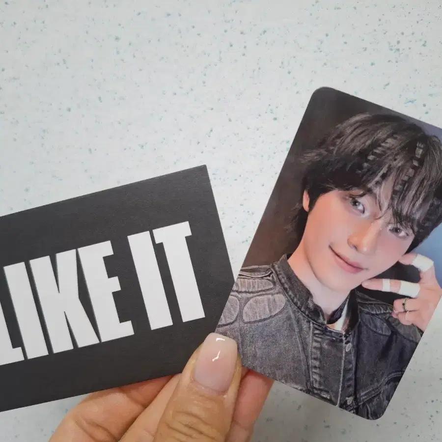 Dino Sanhok photocard:)
