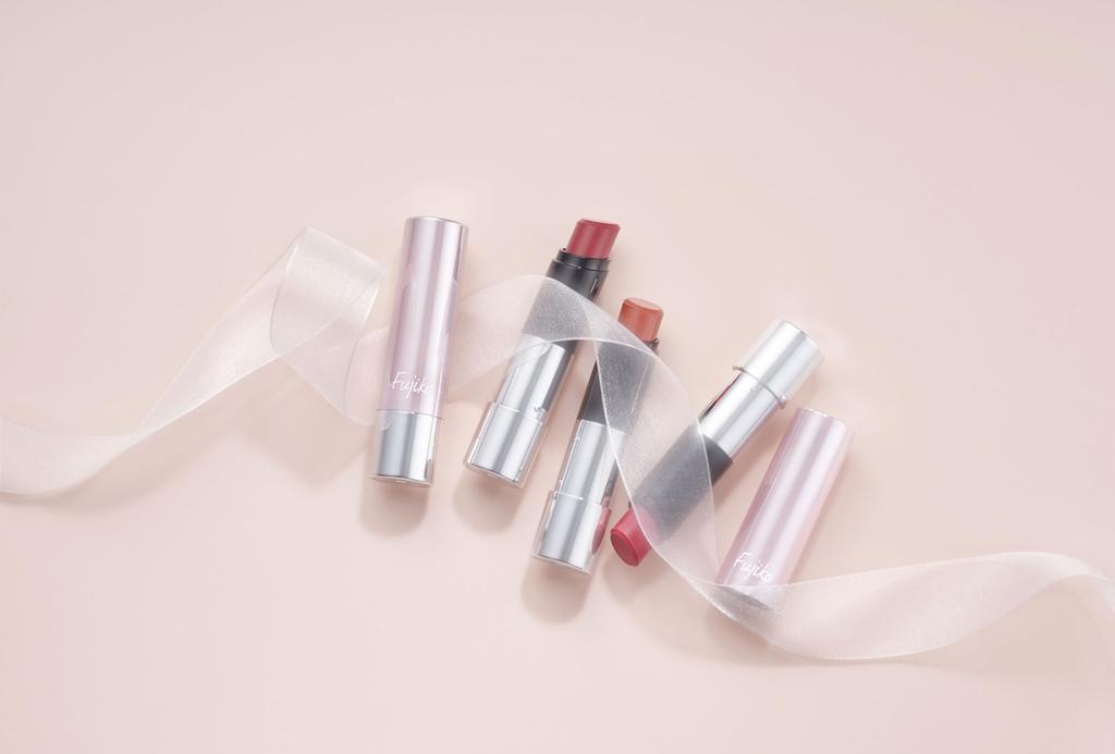 Fujiko Lip Kyunna Lip Lip Color High Dewy Gloss Moisturizing Lips No-Look (03 Beige) Lipstick, Makeup, Care, Balm, Cute, Rose, Transparency, Moisture,