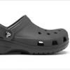 6 видов классических сабо Crocs